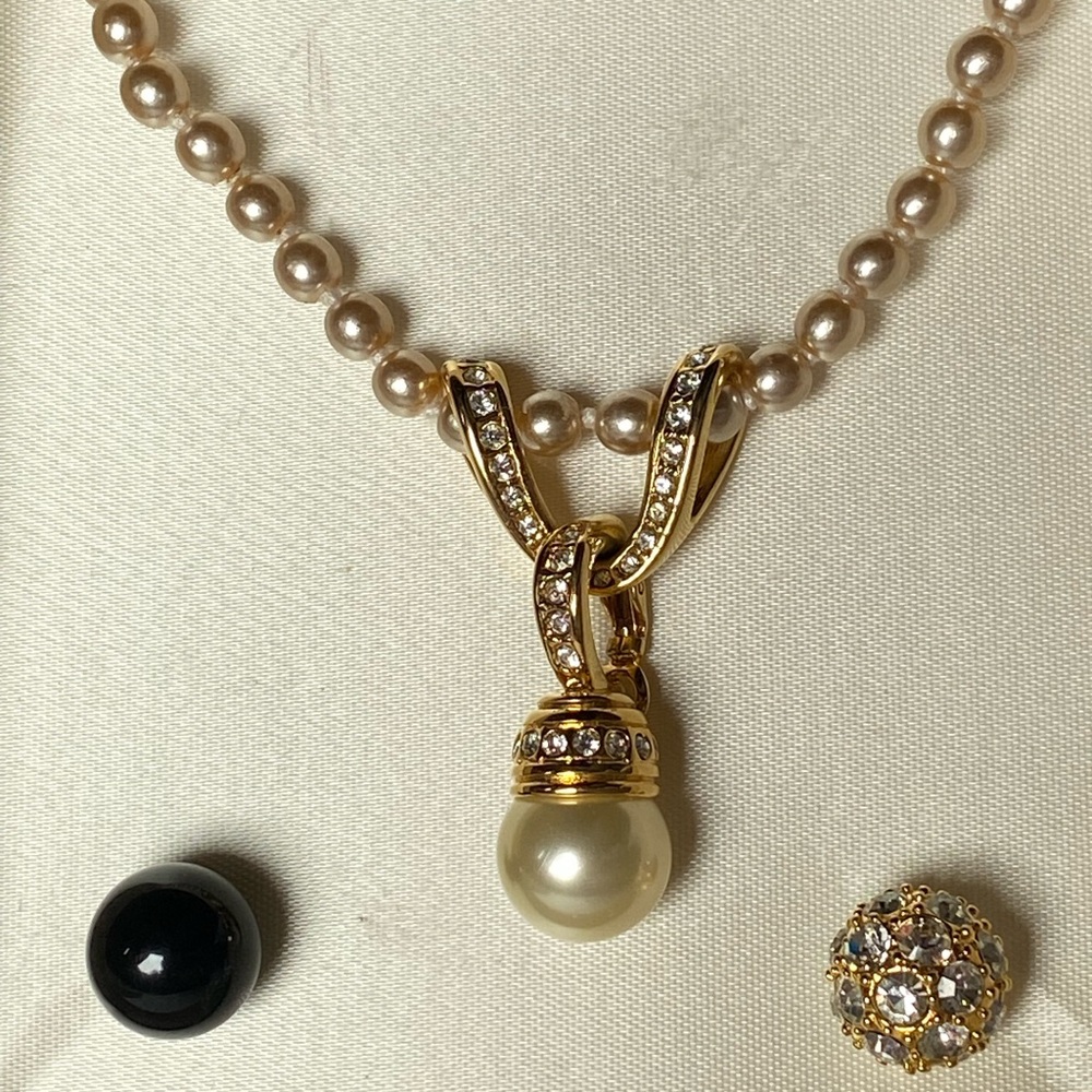 Nolan Miller Glamour Collection Interchangeable Pendant Faux Pearl drop Necklace
